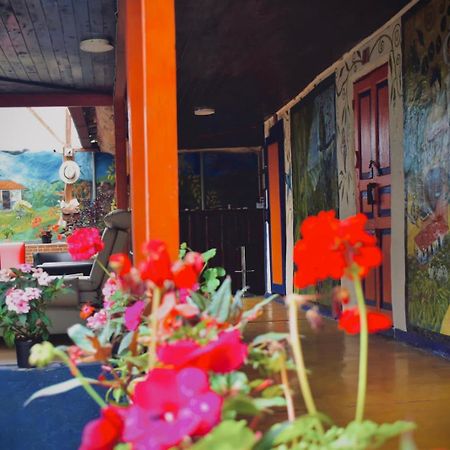 Hostal La Pijarana Саленто Екстериор снимка