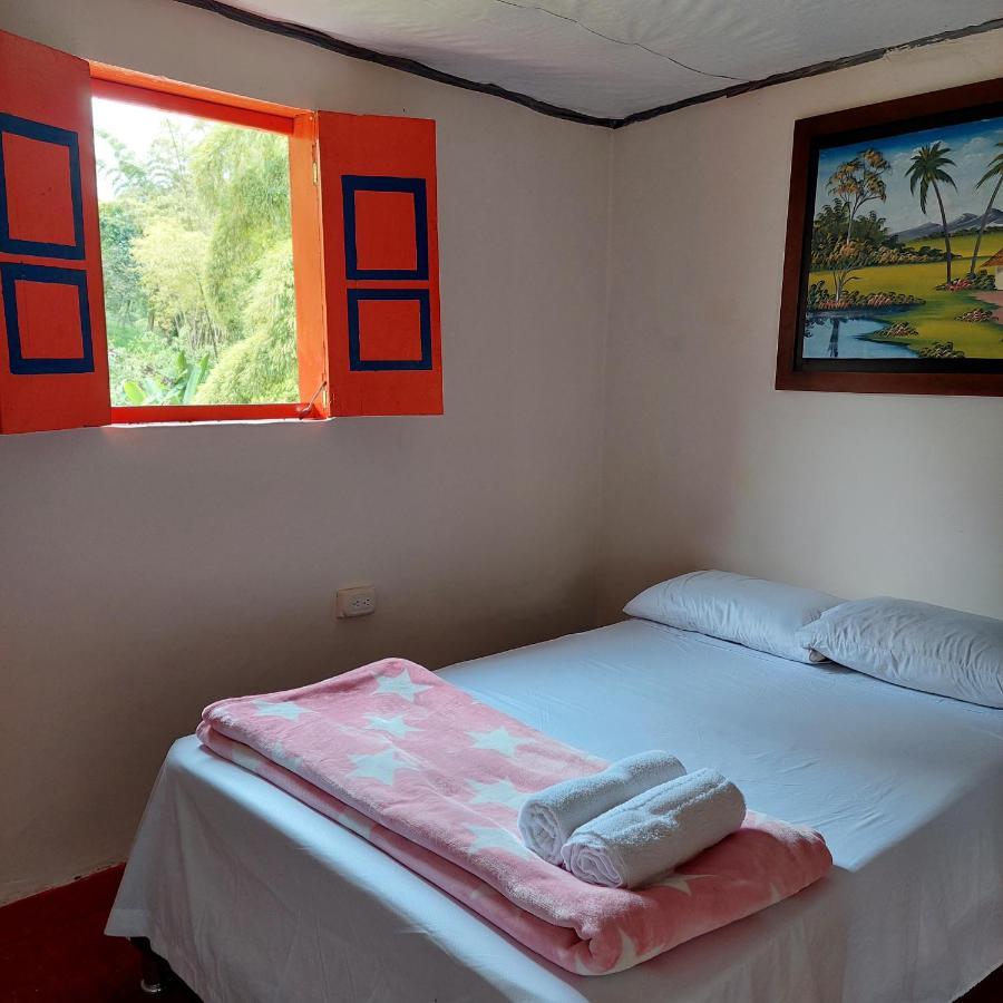 Hostal La Pijarana Саленто Екстериор снимка