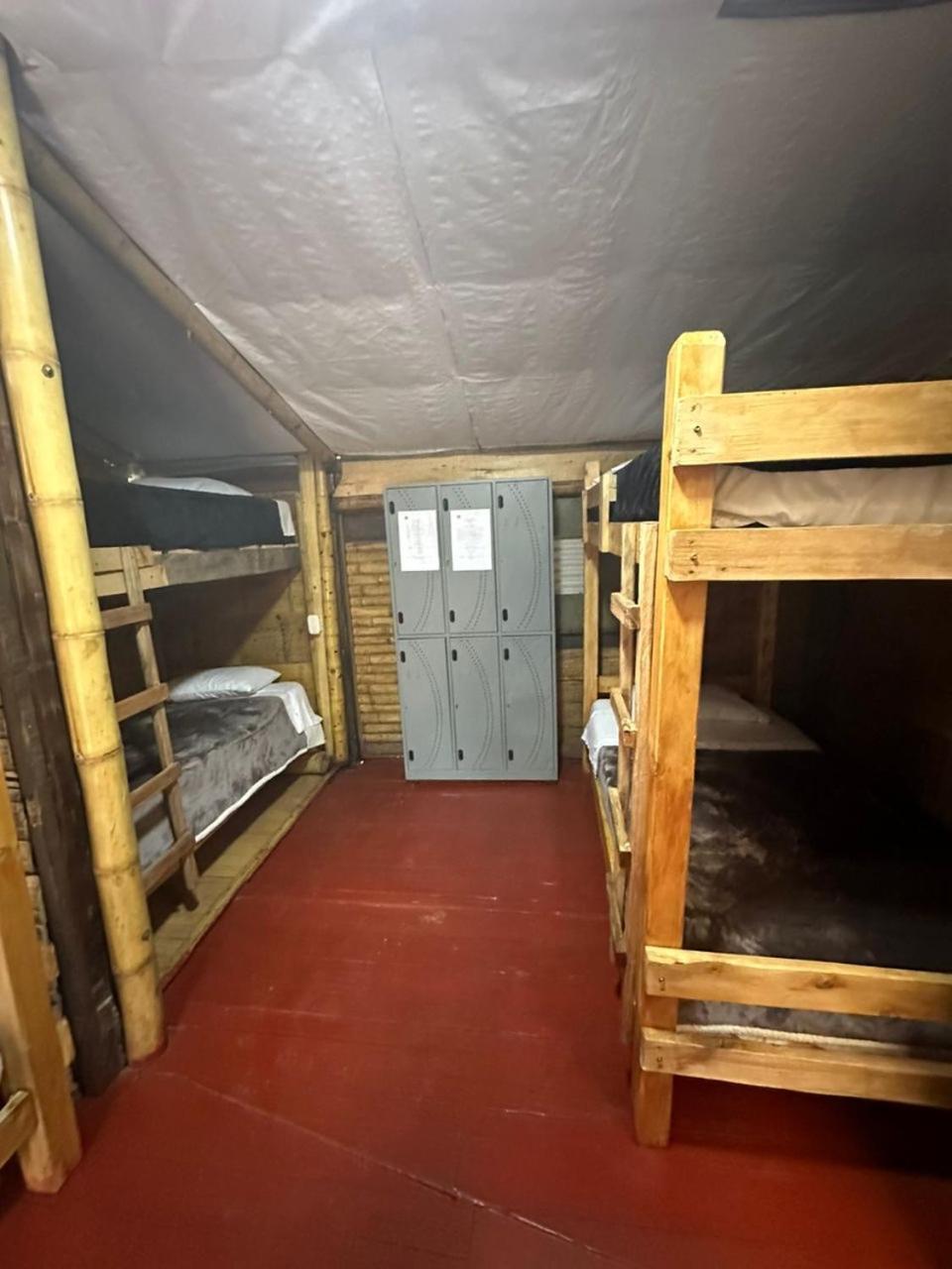Hostal La Pijarana Саленто Екстериор снимка