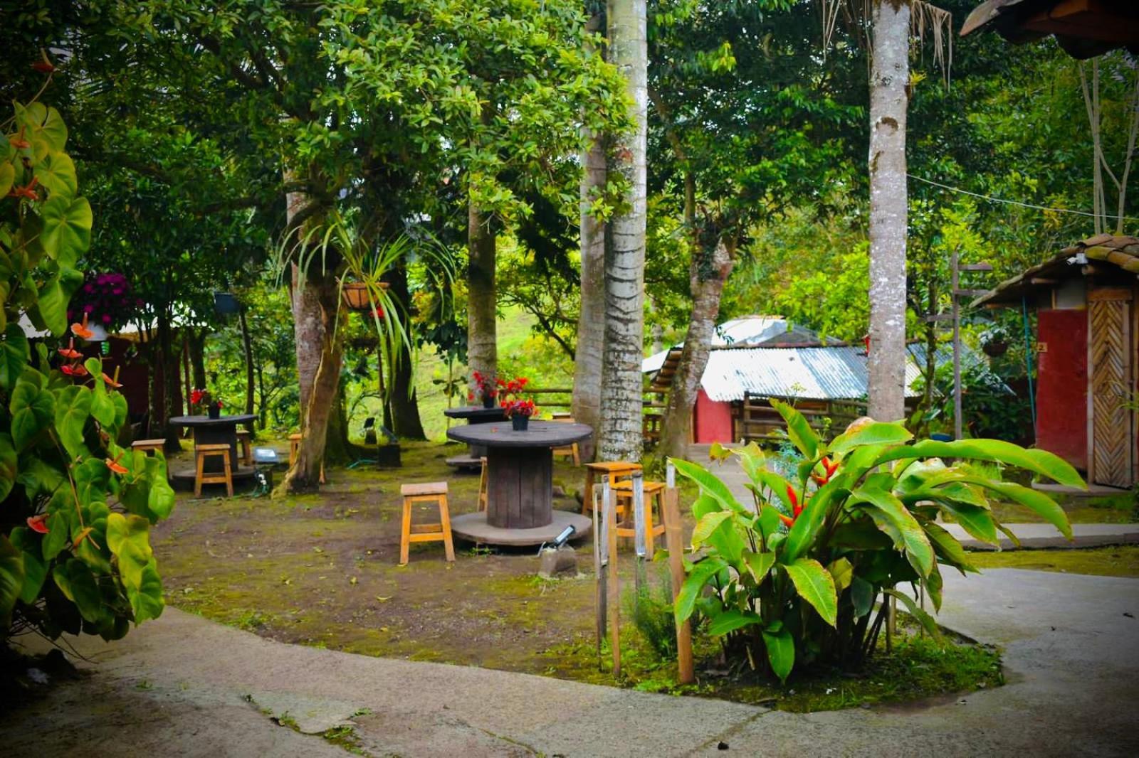 Hostal La Pijarana Саленто Екстериор снимка